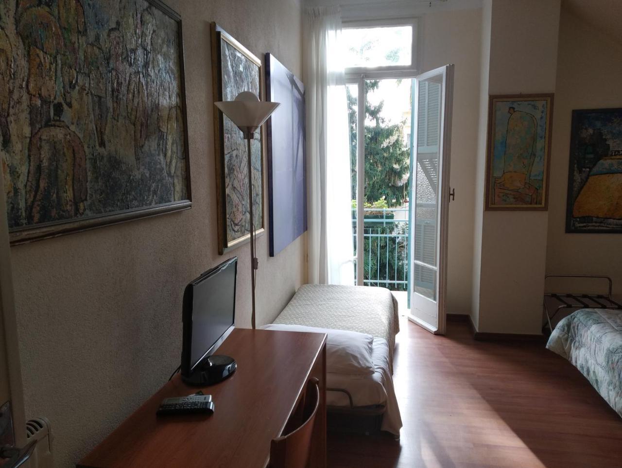 Hotel Lucciola Bordighera Εξωτερικό φωτογραφία