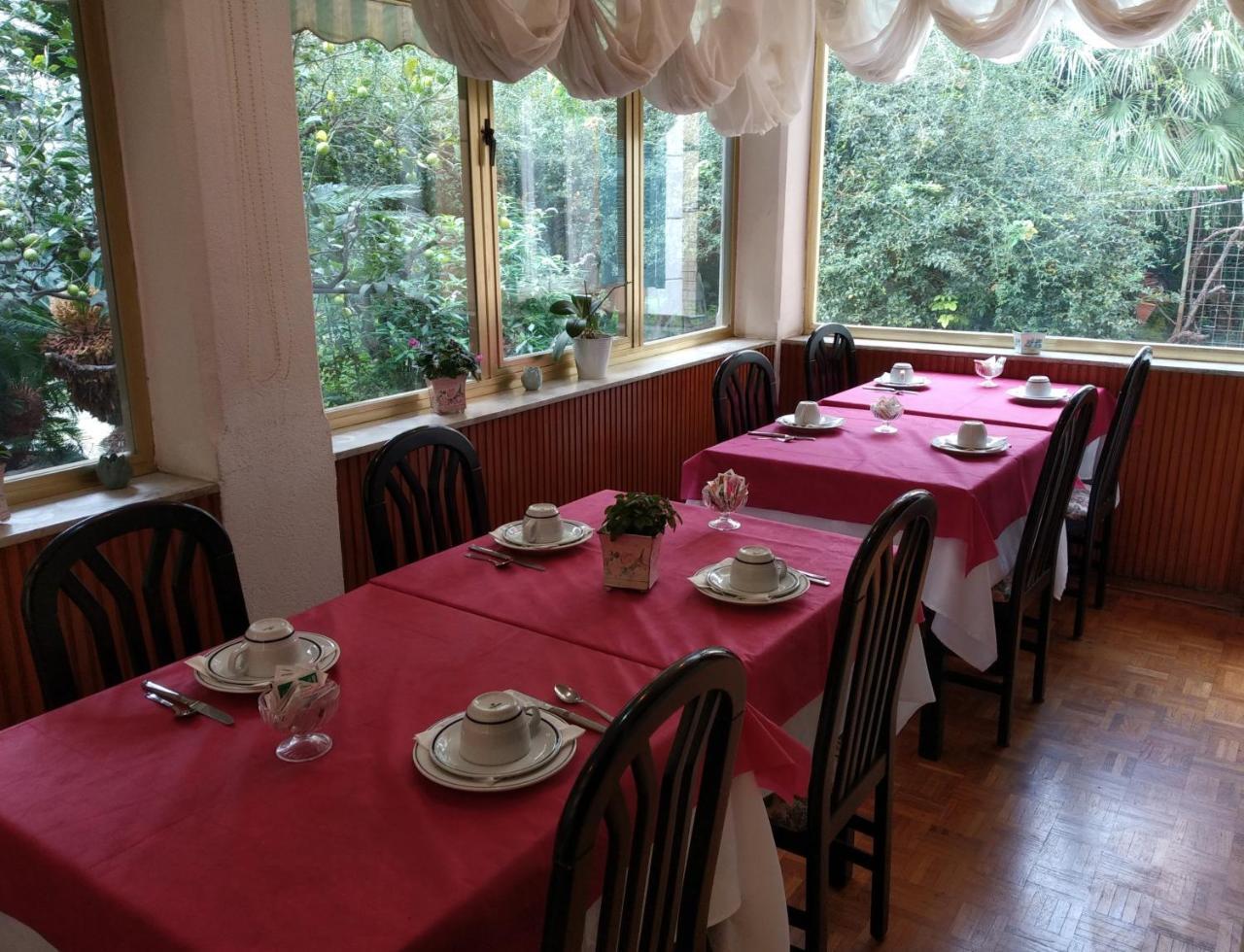 Hotel Lucciola Bordighera Εξωτερικό φωτογραφία