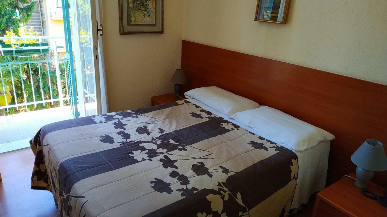 Hotel Lucciola Bordighera Εξωτερικό φωτογραφία